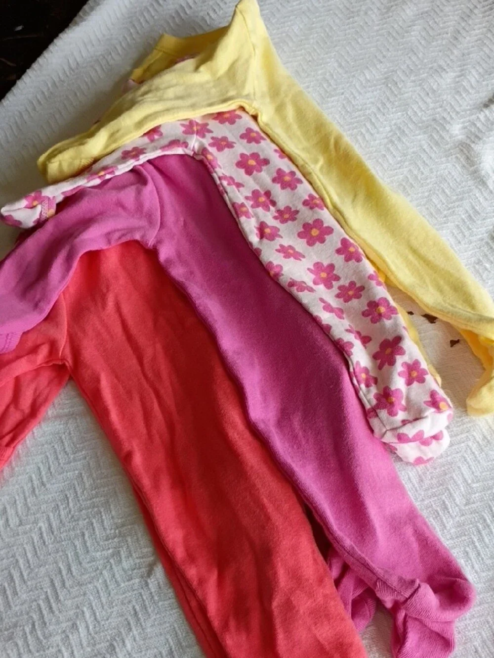 4 Piece Set Floral, Coral, Yellow, And Pink Old Navy